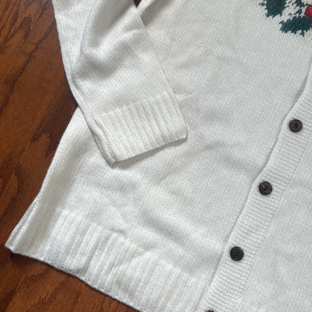 The Holly and the Ivy Cardigan
Christmas Sweater
English Countryside Sweater - Picture 8 of 16
